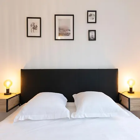 Le Radieux De Placieux - Pour 6 Avec Parking Prive Apartamento