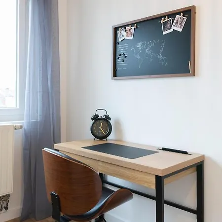 Appartement Le Radieux De Placieux - Pour 6 Avec Parking Prive