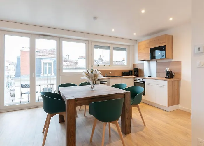 Le Radieux De Placieux - Pour 6 Avec Parking Prive Lägenhet