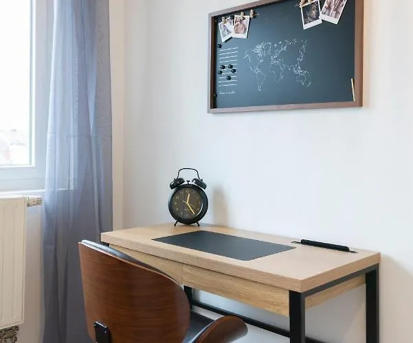 Lägenhet Le Radieux De Placieux - Pour 6 Avec Parking Prive